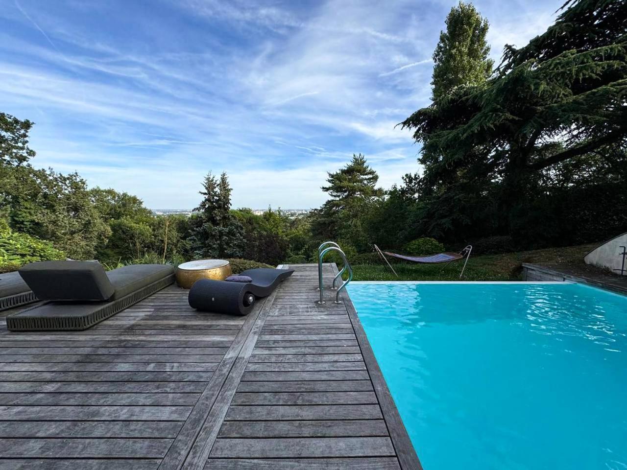 La Maison De Robinson Le Plessis-Robinson Buitenkant foto